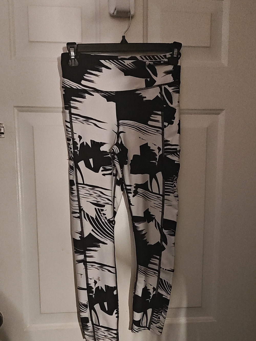 Women's Black & White Printed High-Waist Leggings